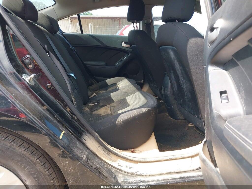 3KPFK4A72HE098880 2017 KIA FORTE photo no. 6