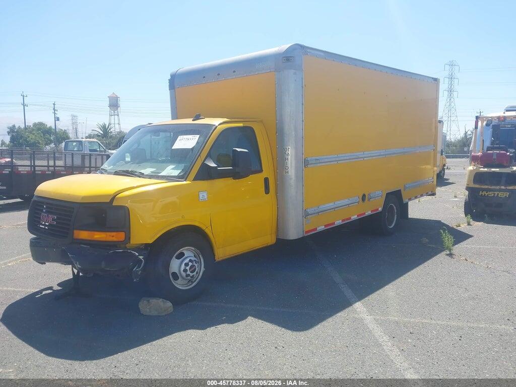1GD37TCG7H1902794 2017 GMC SAVANA CUTAWAY photo no. 2