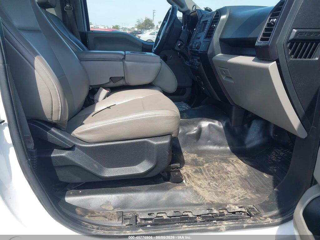 1FTMF1C81HKD51586 2017 FORD F-150 photo no. 5