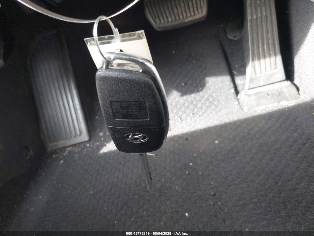 5NPE24AF6HH520356 2017 HYUNDAI SONATA photo no. 11
