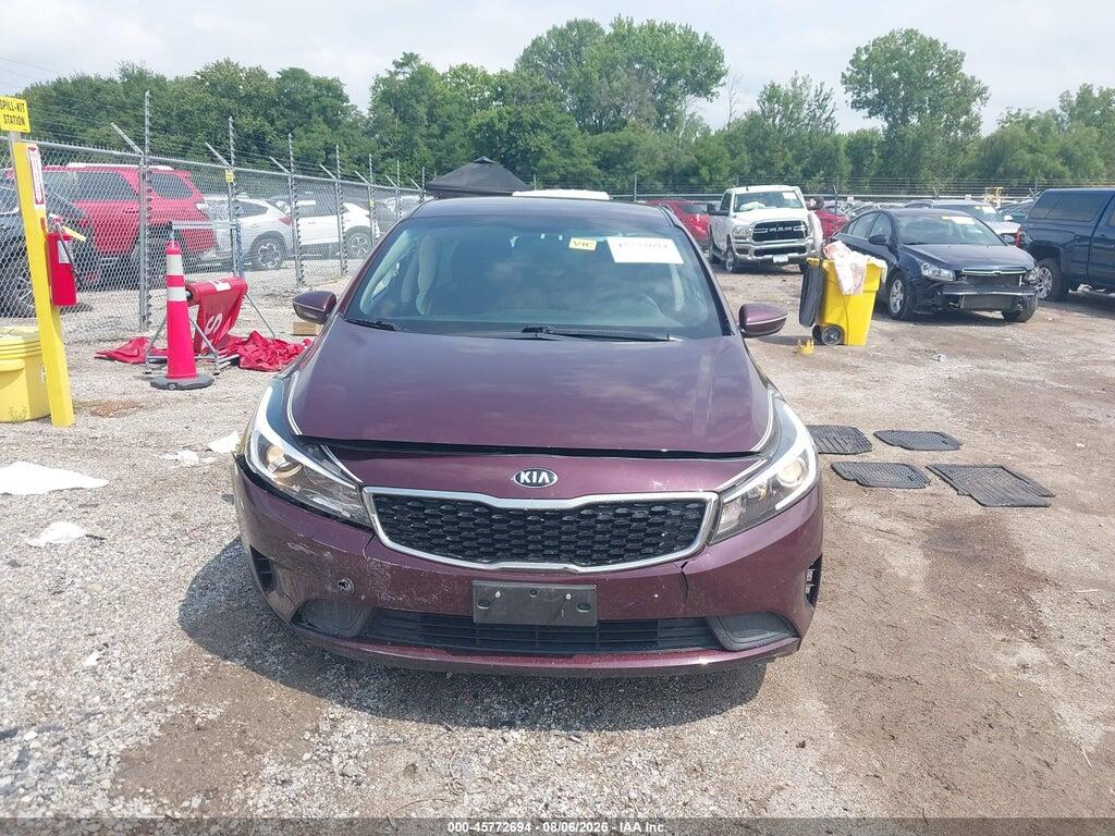 3KPFK4A73HE135922 2017 KIA FORTE photo no. 12
