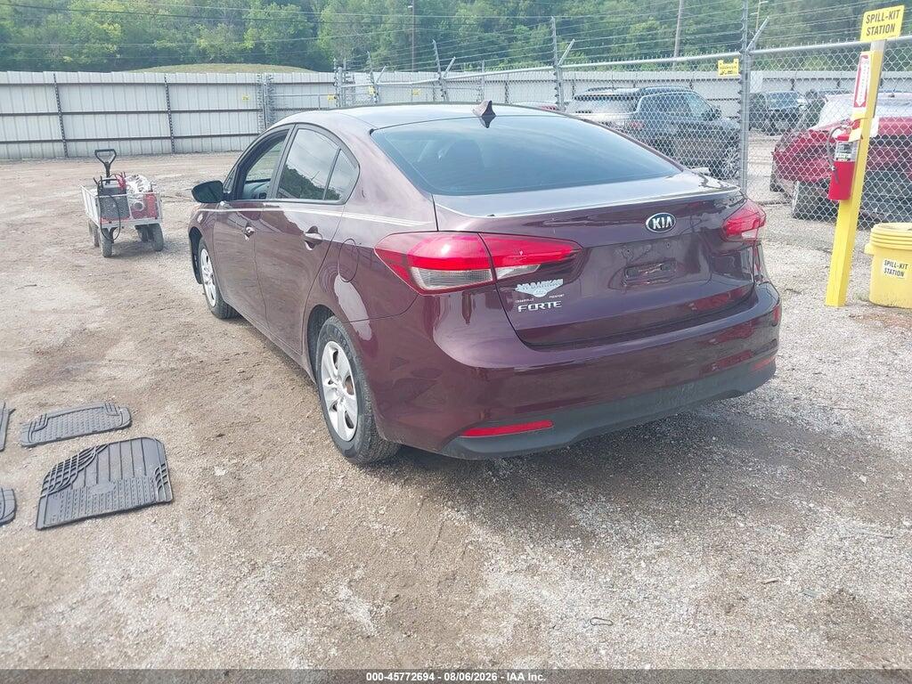 3KPFK4A73HE135922 2017 KIA FORTE photo no. 3