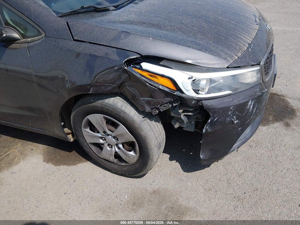 3KPFK4A72HE063501 2017 KIA FORTE photo no. 12