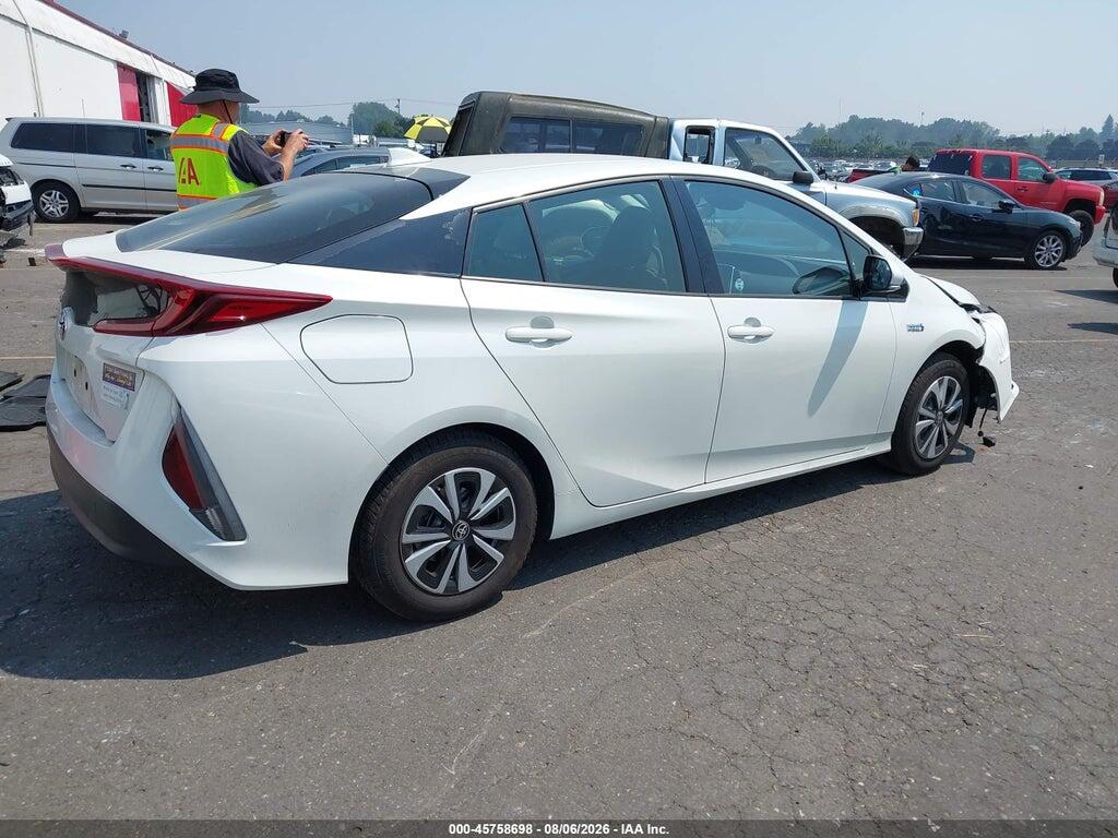 JTDKARFP0H3061020 2017 TOYOTA PRIUS PRIME photo no. 4