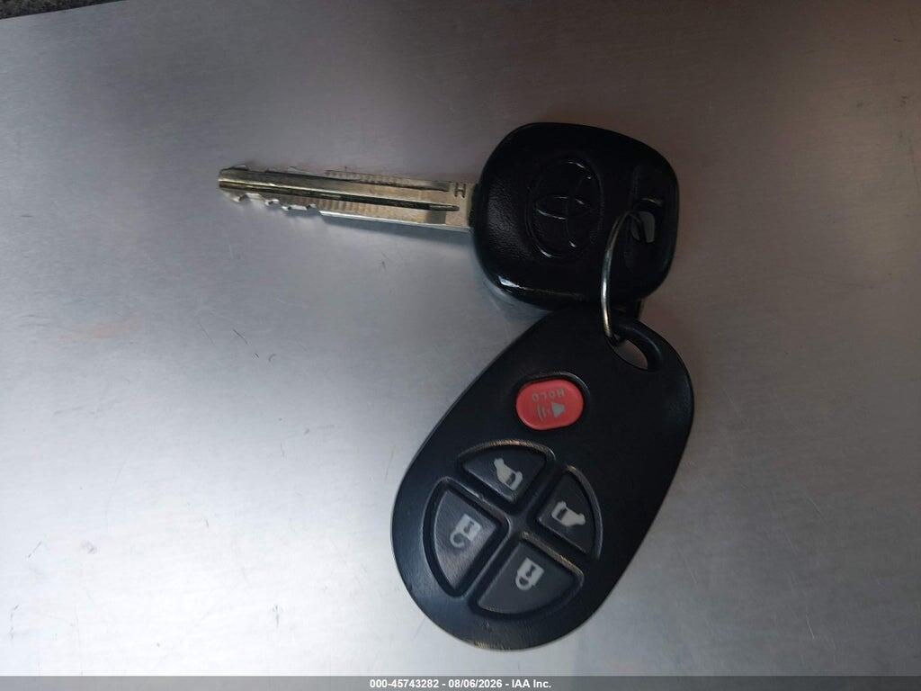 5TDKZ3DC2HS789538 2017 TOYOTA SIENNA photo no. 11