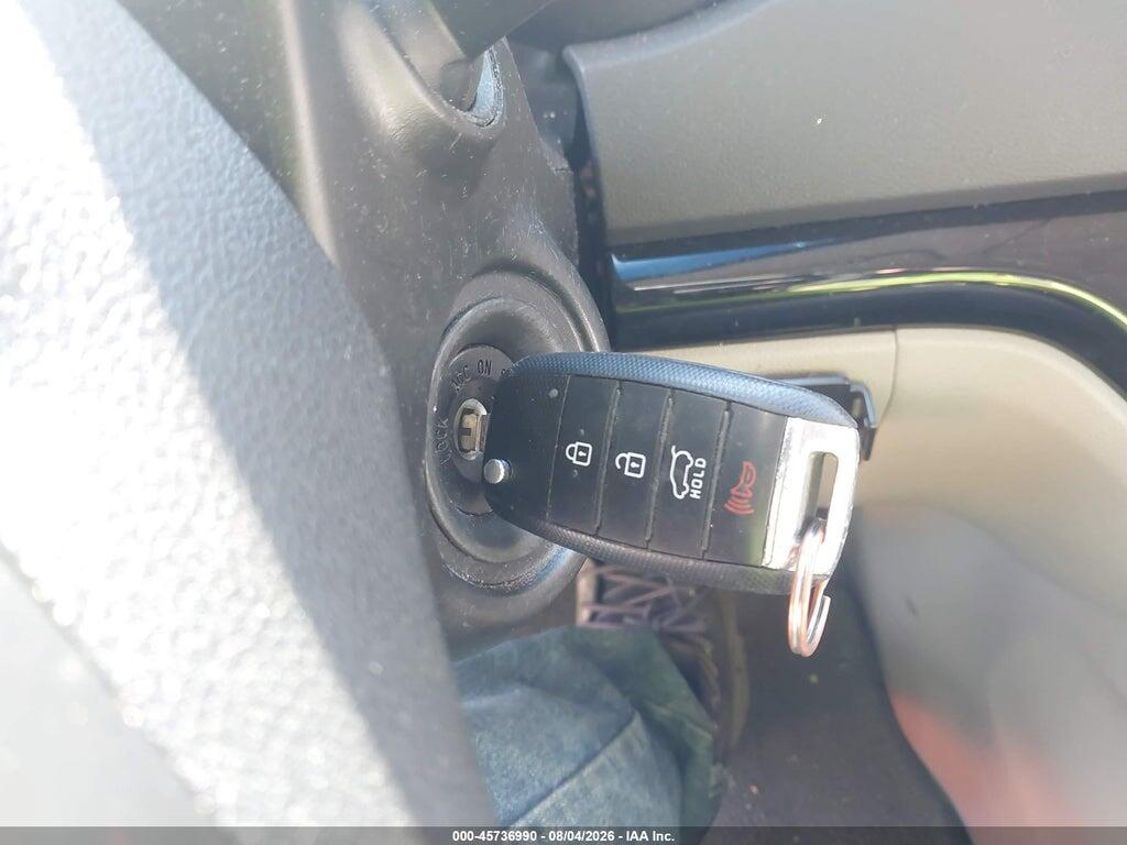 KNDMA5C19H6282874 2017 KIA SEDONA photo no. 11