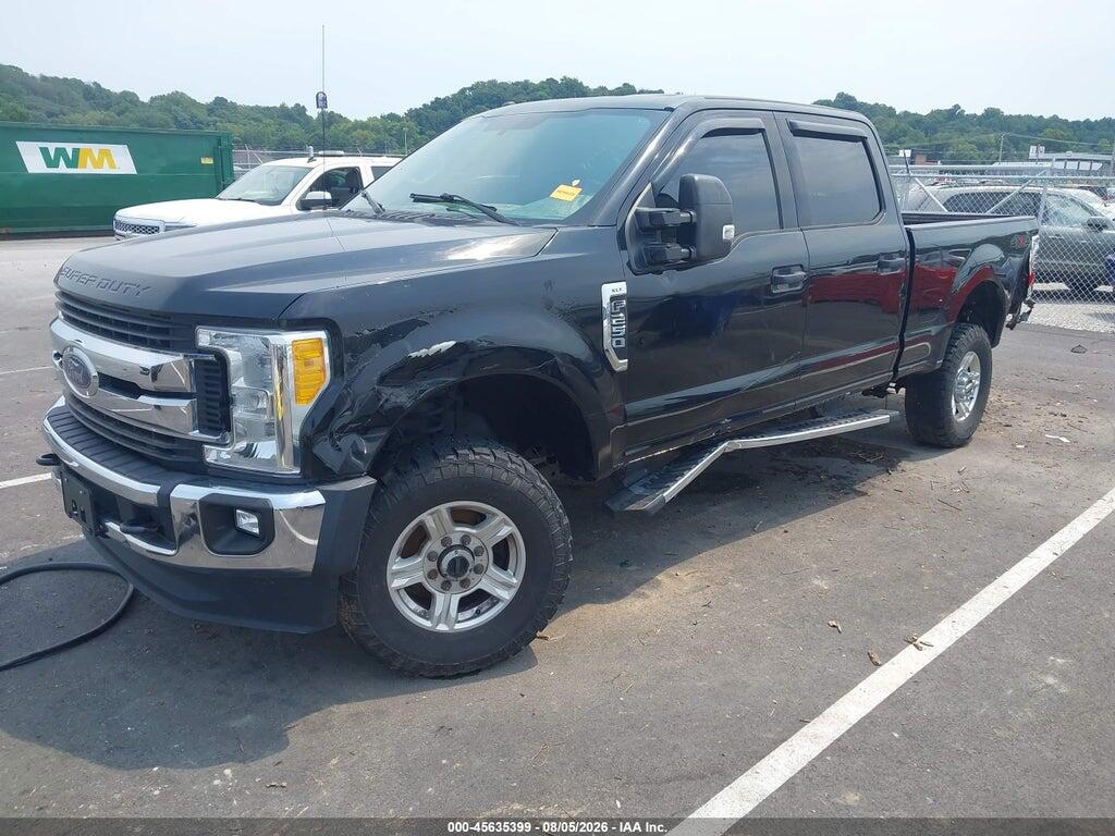 1FT7W2B67HEE75752 2017 FORD F-250 photo no. 2
