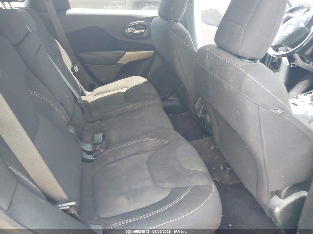1C4PJMCS2HW630367 2017 JEEP CHEROKEE photo no. 8