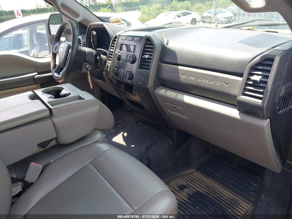 1FDBF2A68JEC26907 2018 FORD F-250 photo no. 5