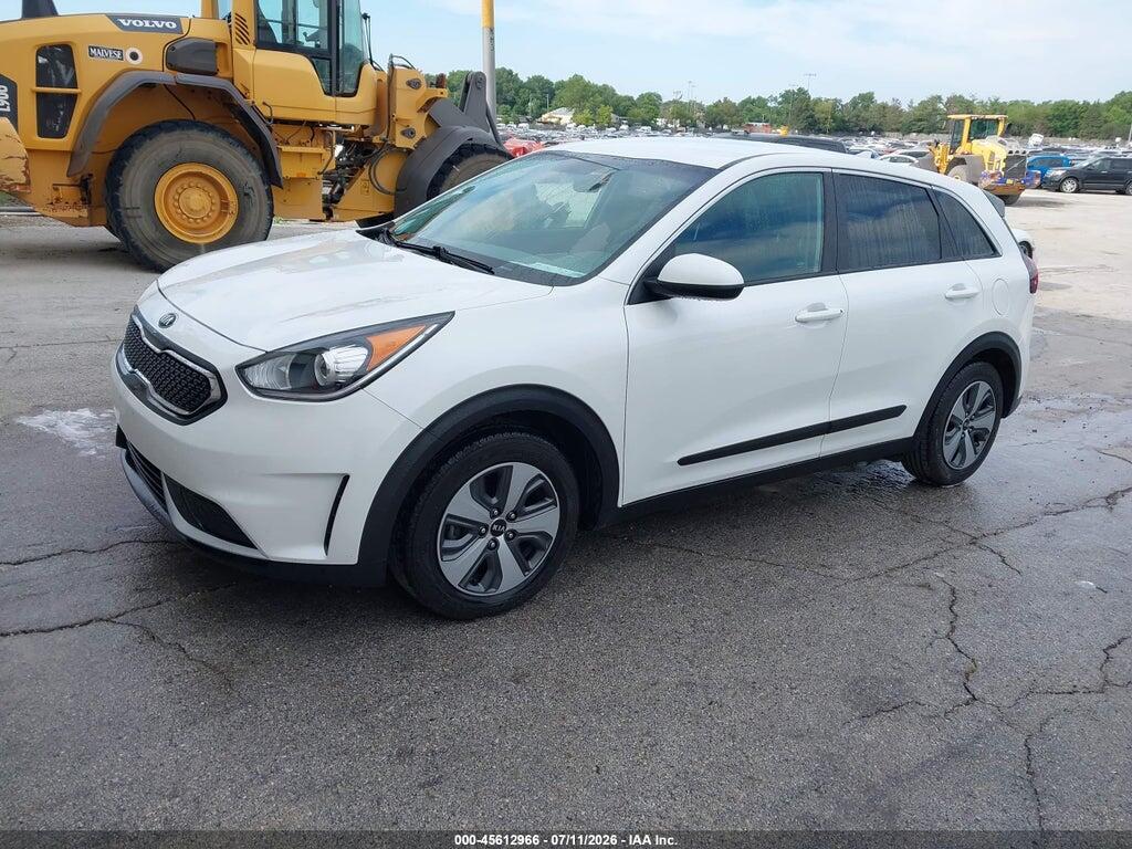 KNDCB3LC7J5158256 2018 KIA NIRO photo no. 2