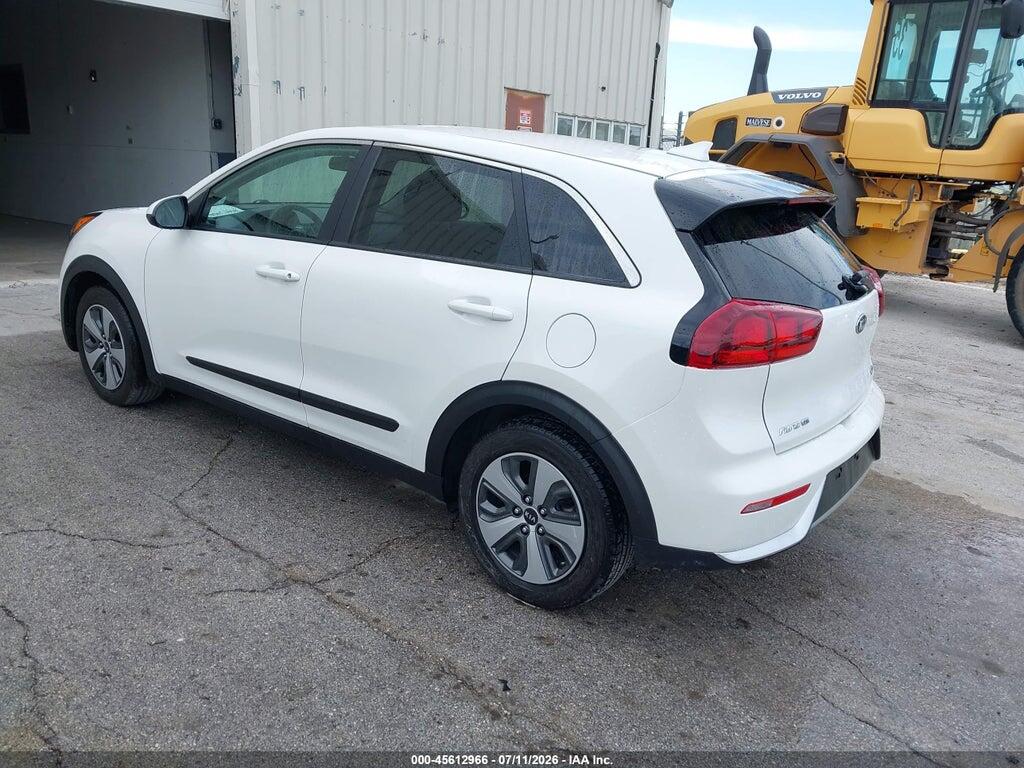 KNDCB3LC7J5158256 2018 KIA NIRO photo no. 3
