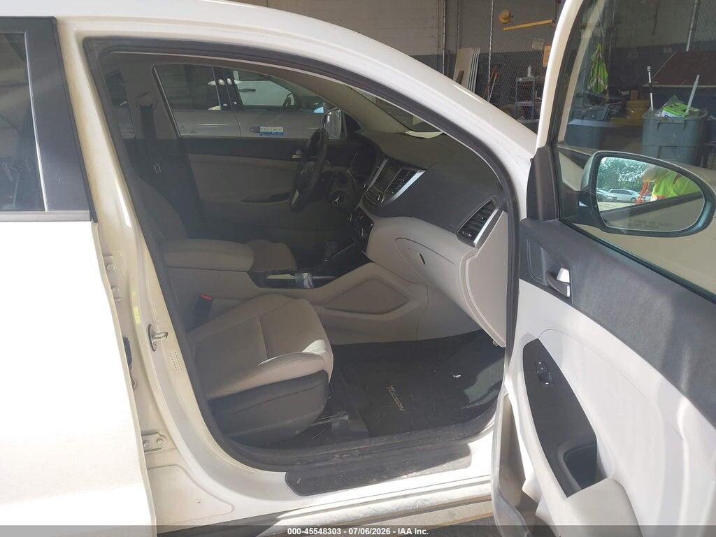 KM8J2CA42JU655705 2018 HYUNDAI TUCSON photo no. 5
