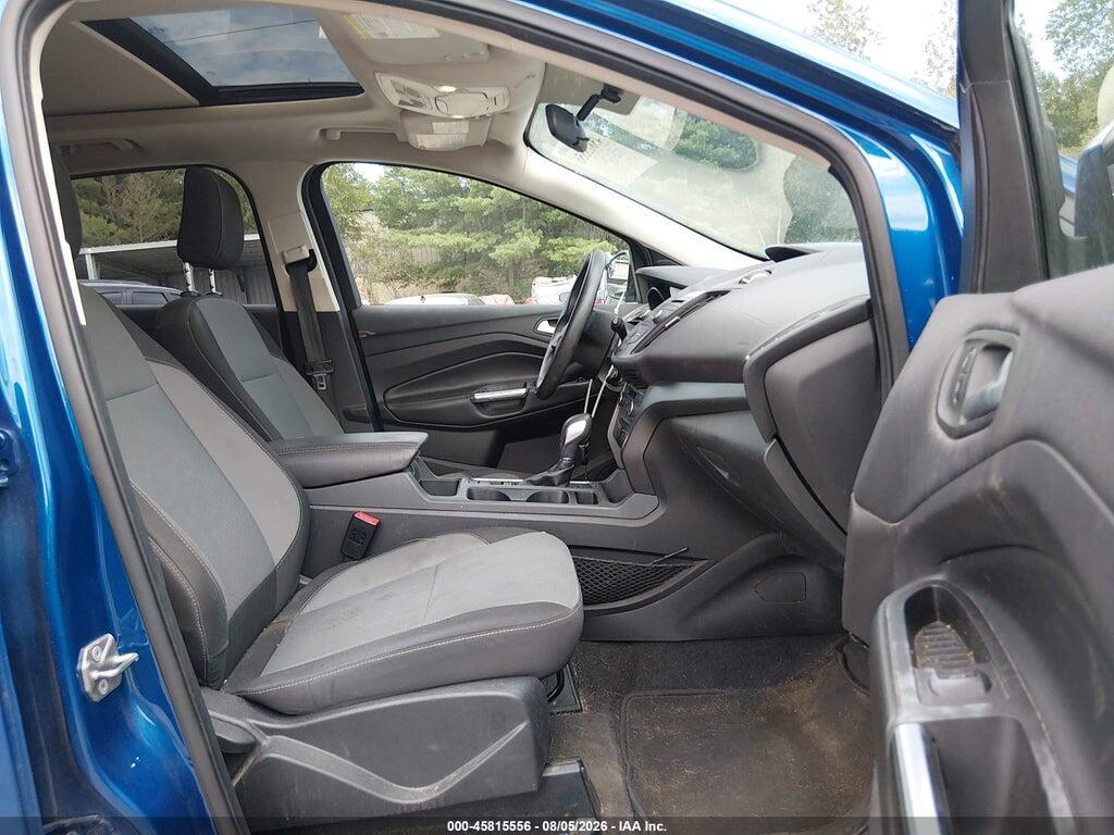 1FMCU0GD9JUB75430 2018 FORD ESCAPE photo no. 5