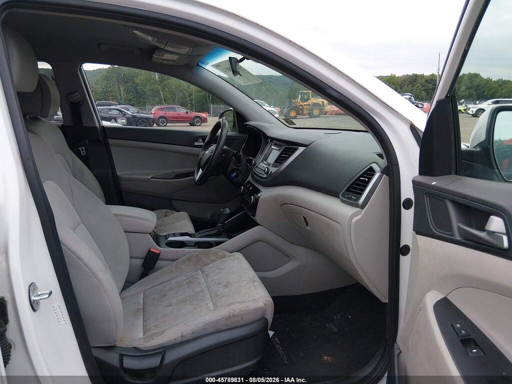 KM8J2CA48JU684271 2018 HYUNDAI TUCSON photo no. 5