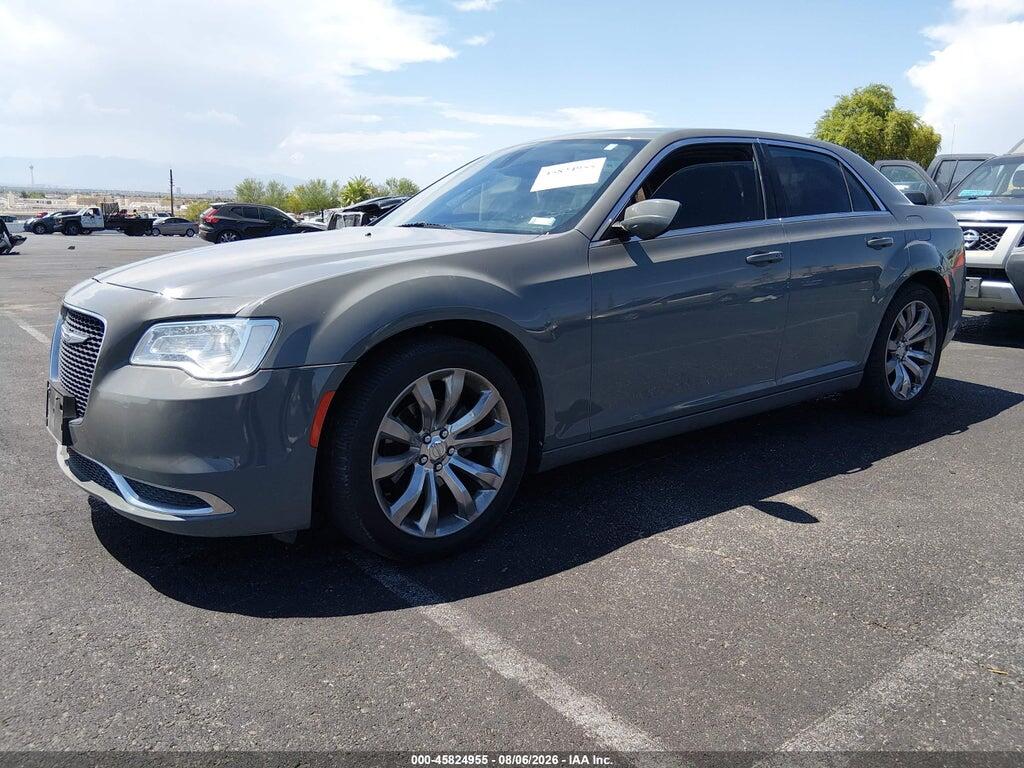 2C3CCAAG1JH201834 2018 CHRYSLER 300 photo no. 2