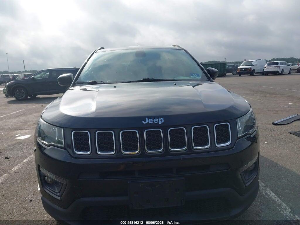 3C4NJDBB0JT178231 2018 JEEP COMPASS photo no. 12