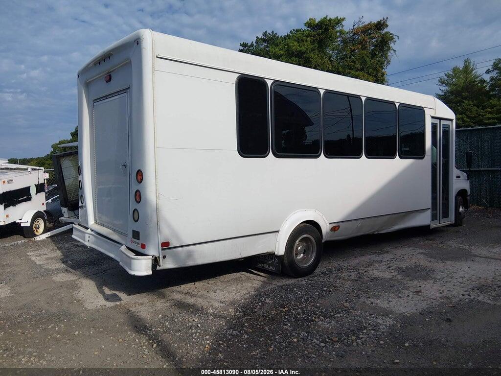1FDFE4FS5JDC29761 2018 FORD E-450 CUTAWAY photo no. 4