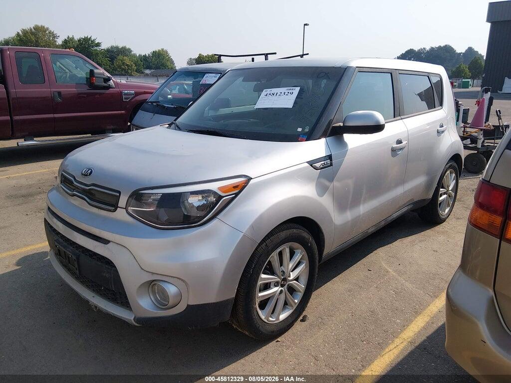 KNDJP3A58J7566900 2018 KIA SOUL photo no. 2
