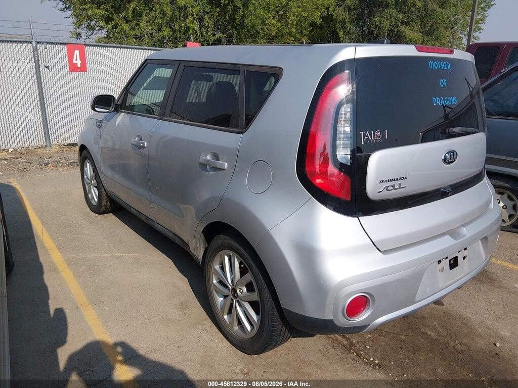 KNDJP3A58J7566900 2018 KIA SOUL photo no. 3