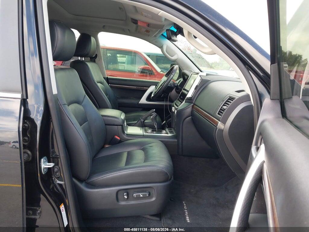 JTMCY7AJ7J4064567 2018 TOYOTA LAND CRUISER photo no. 5