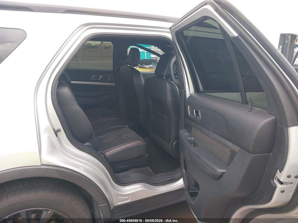1FM5K7D82JGA80981 2018 FORD EXPLORER photo no. 8