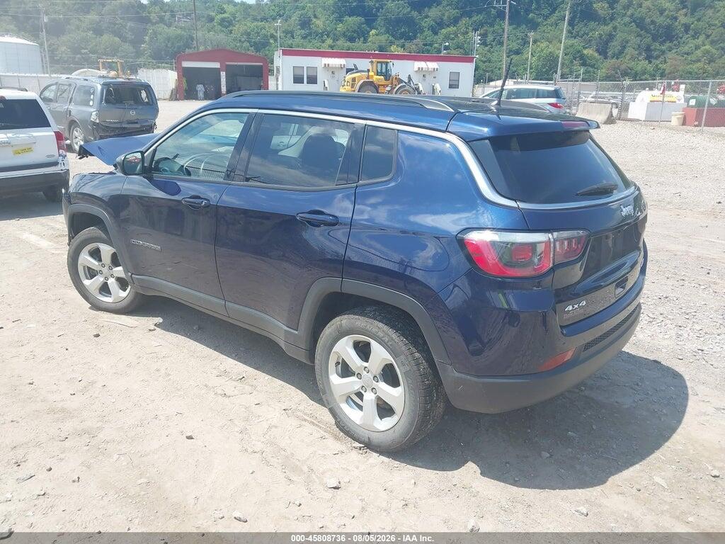 3C4NJDBB8JT373381 2018 JEEP COMPASS photo no. 3
