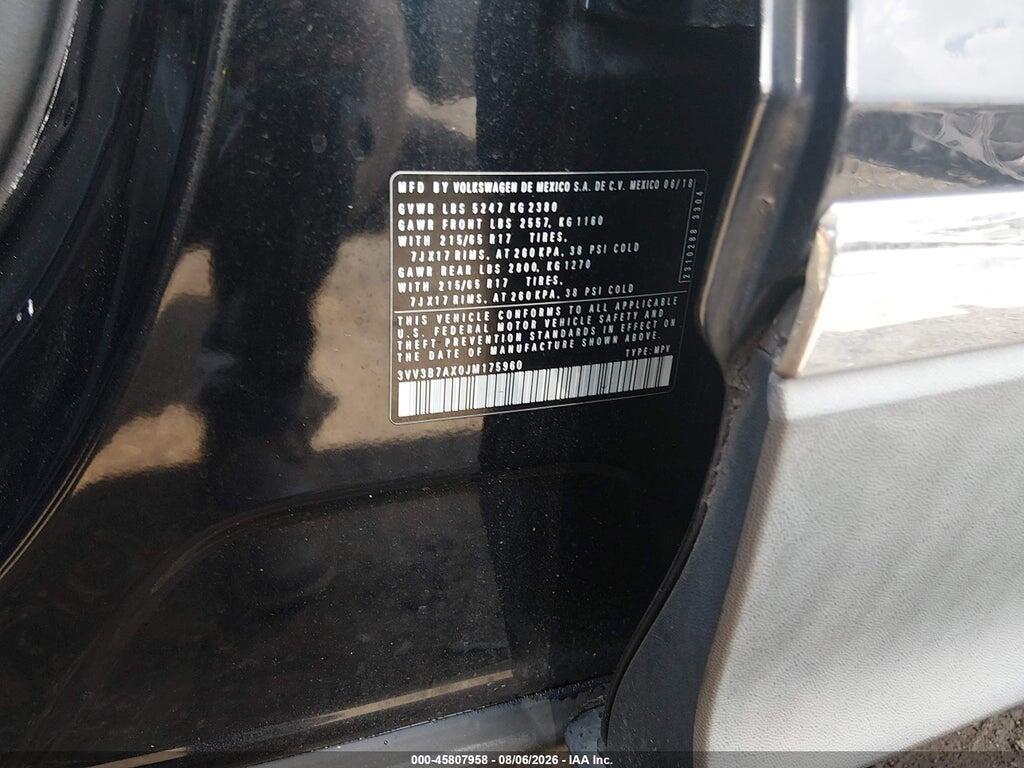 3VV3B7AX0JM175960 2018 VOLKSWAGEN TIGUAN photo no. 9