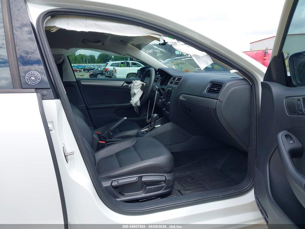 3VWDB7AJ3JM230607 2018 VOLKSWAGEN JETTA photo no. 5