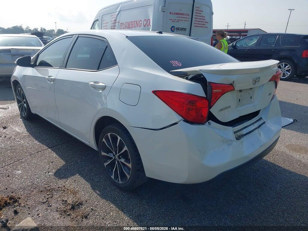 5YFBURHE2JP753182 2018 TOYOTA COROLLA photo no. 3