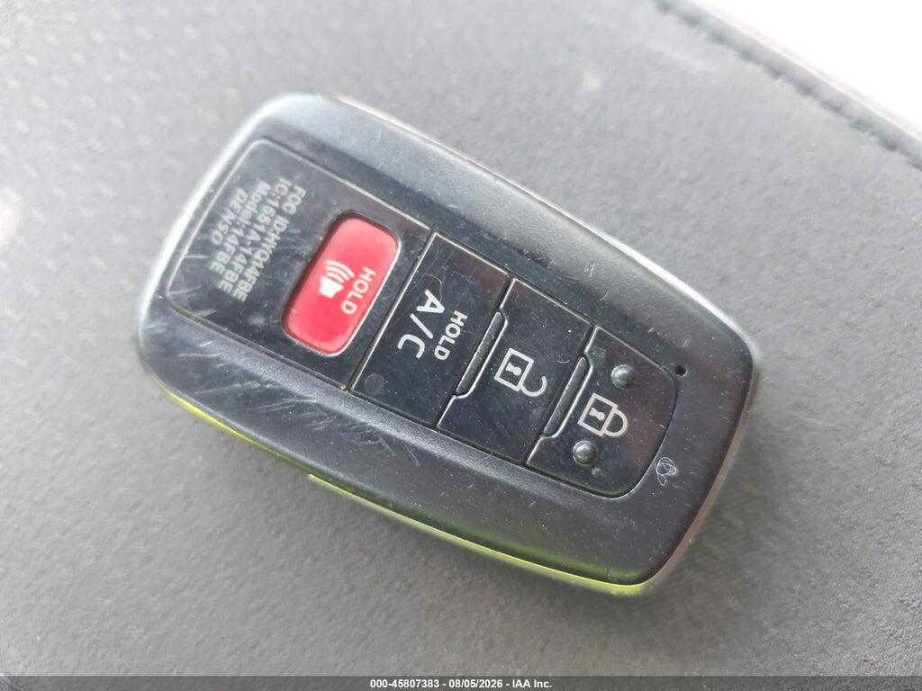 JTDKARFP6J3092889 2018 TOYOTA PRIUS PRIME photo no. 11