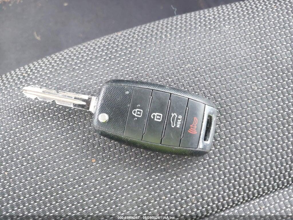 3KPFK4A73JE234505 2018 KIA FORTE photo no. 11