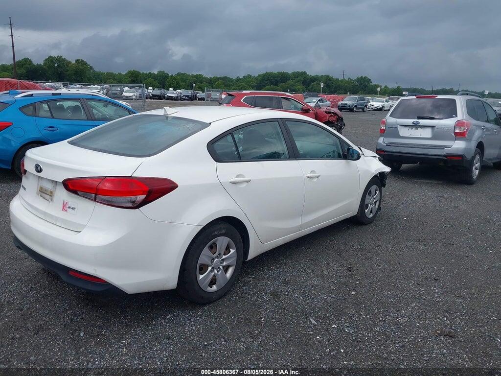 3KPFK4A73JE234505 2018 KIA FORTE photo no. 4