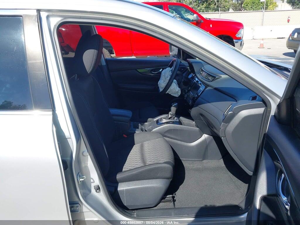 KNMAT2MT2JP511813 2018 NISSAN ROGUE photo no. 5