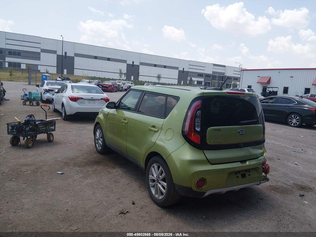KNDJP3A5XJ7904670 2018 KIA SOUL photo no. 3