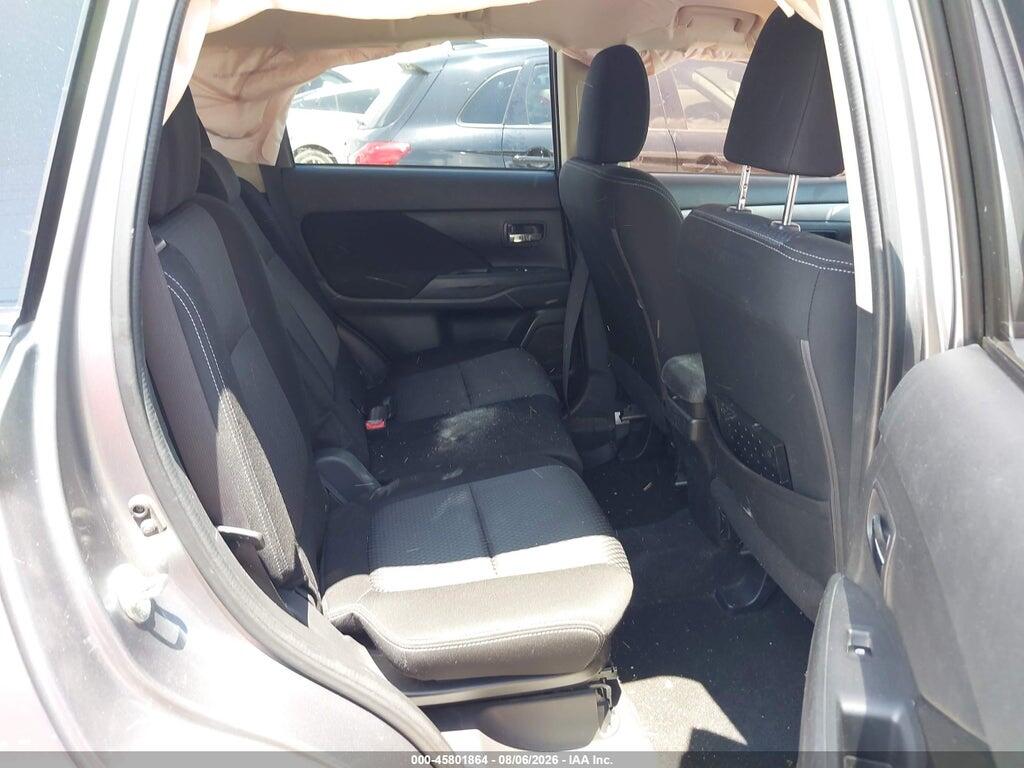 JA4AD3A36JZ010073 2018 MITSUBISHI OUTLANDER photo no. 8