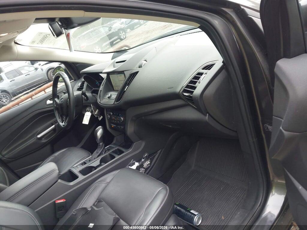 1FMCU9HD2JUC98229 2018 FORD ESCAPE photo no. 5