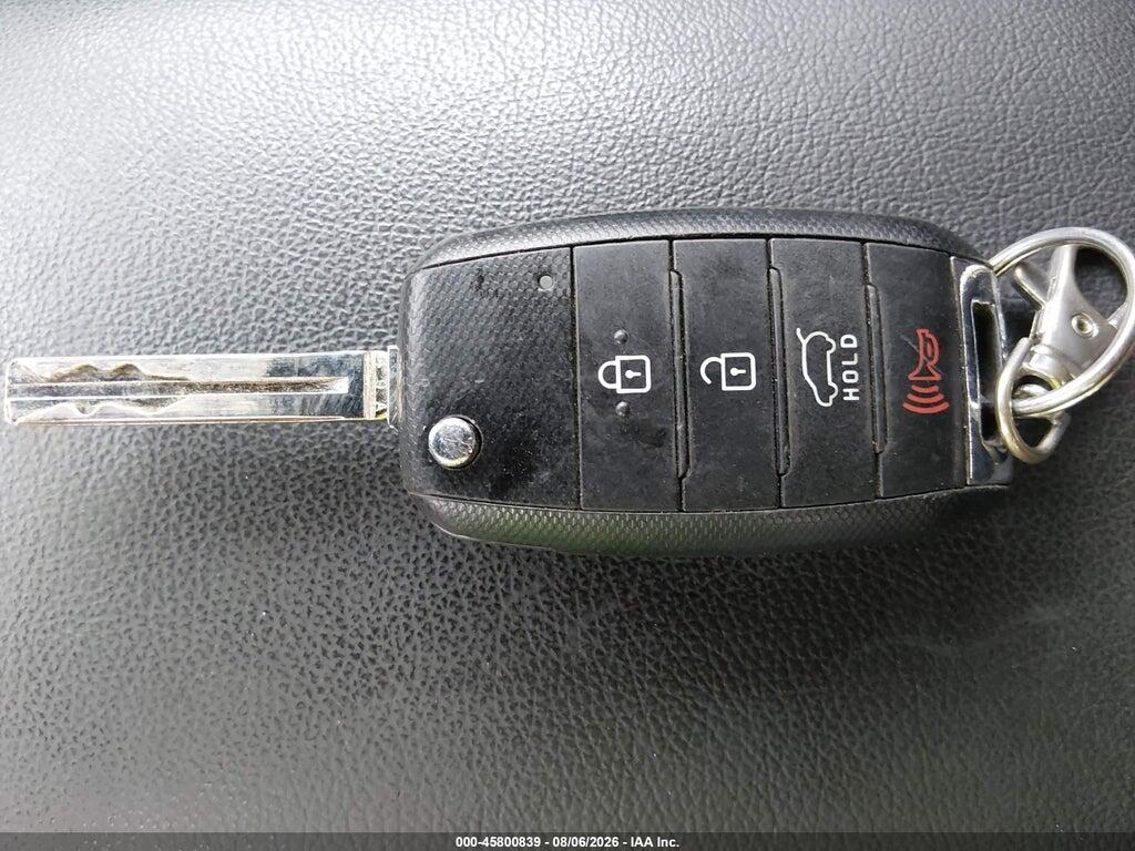 KNDJP3A54J7565470 2018 KIA SOUL photo no. 11