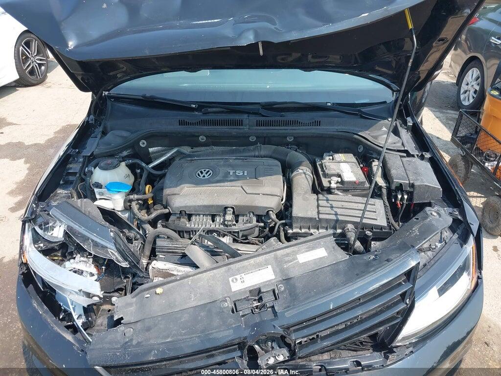 3VWD17AJ4JM230232 2018 VOLKSWAGEN JETTA photo no. 10