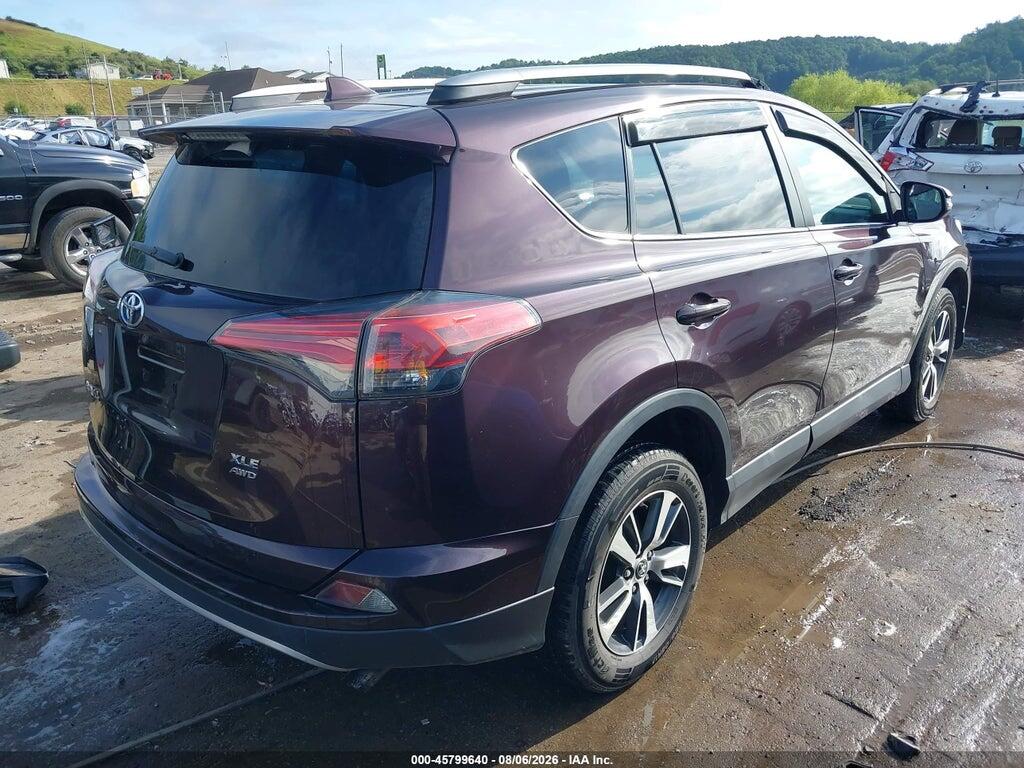 2T3RFREV9JW821366 2018 TOYOTA RAV4 photo no. 4
