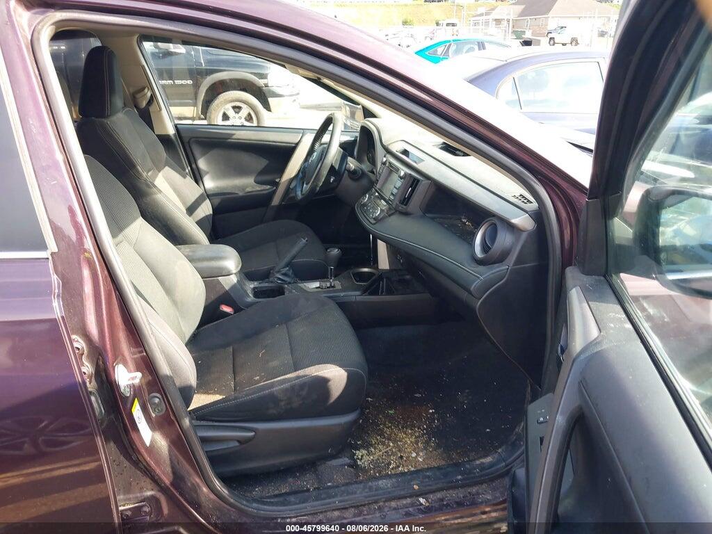 2T3RFREV9JW821366 2018 TOYOTA RAV4 photo no. 5