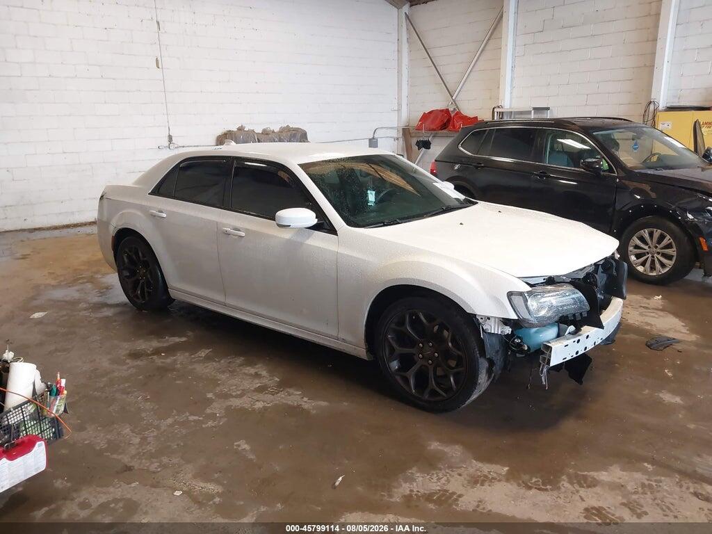 2C3CCABG3JH262181 2018 CHRYSLER 300 photo no. 1