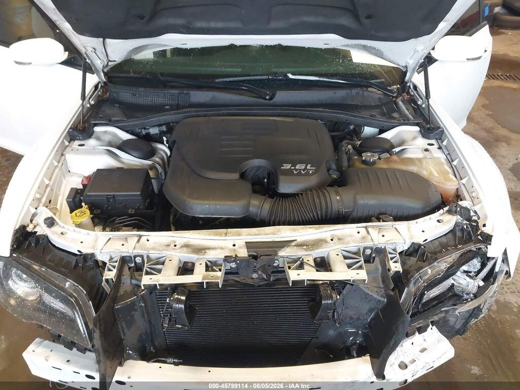 2C3CCABG3JH262181 2018 CHRYSLER 300 photo no. 10
