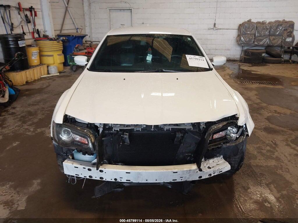 2C3CCABG3JH262181 2018 CHRYSLER 300 photo no. 12