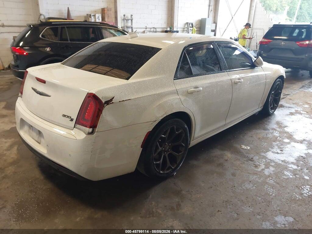2C3CCABG3JH262181 2018 CHRYSLER 300 photo no. 4