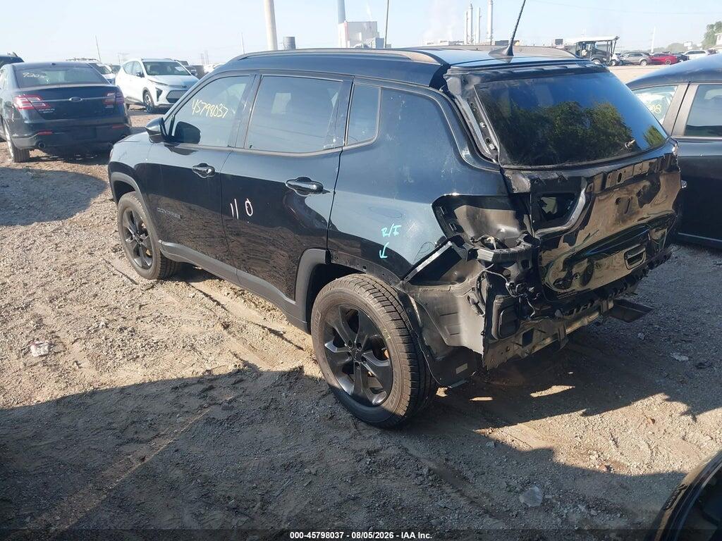 3C4NJDBB6JT325698 2018 JEEP COMPASS photo no. 3