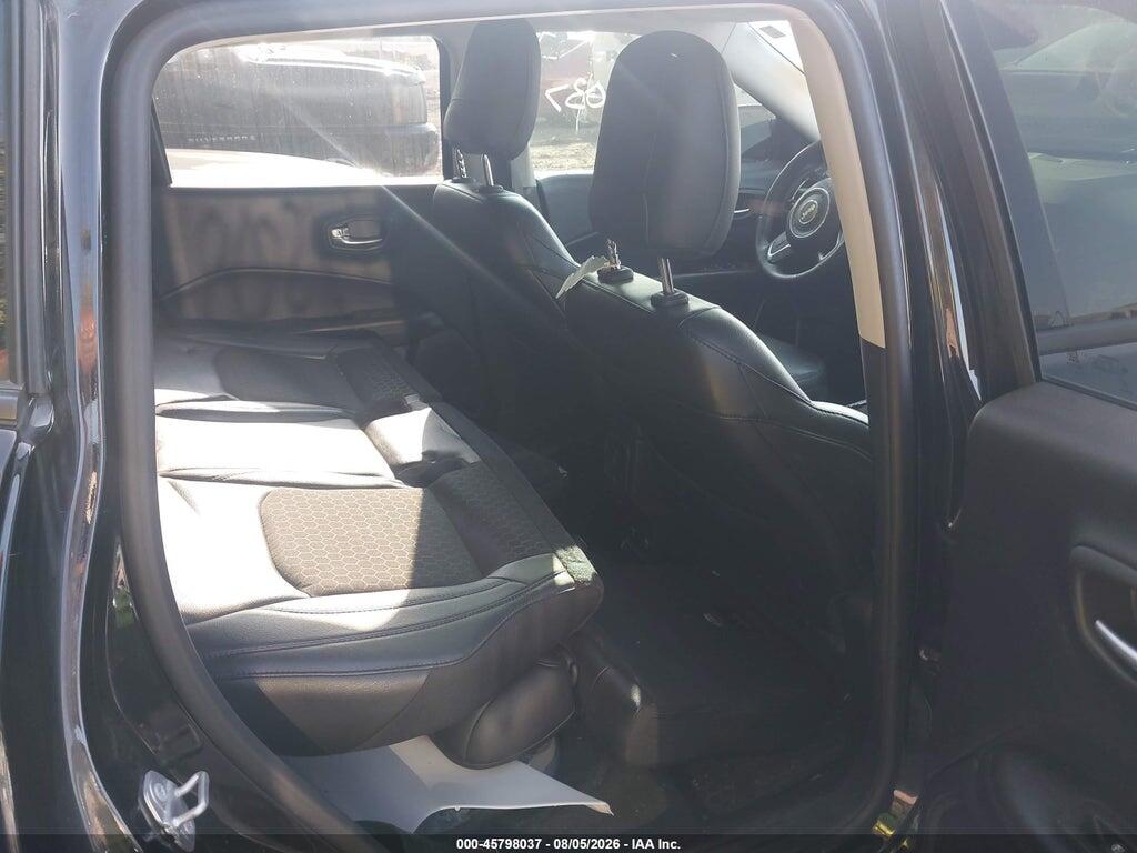 3C4NJDBB6JT325698 2018 JEEP COMPASS photo no. 8