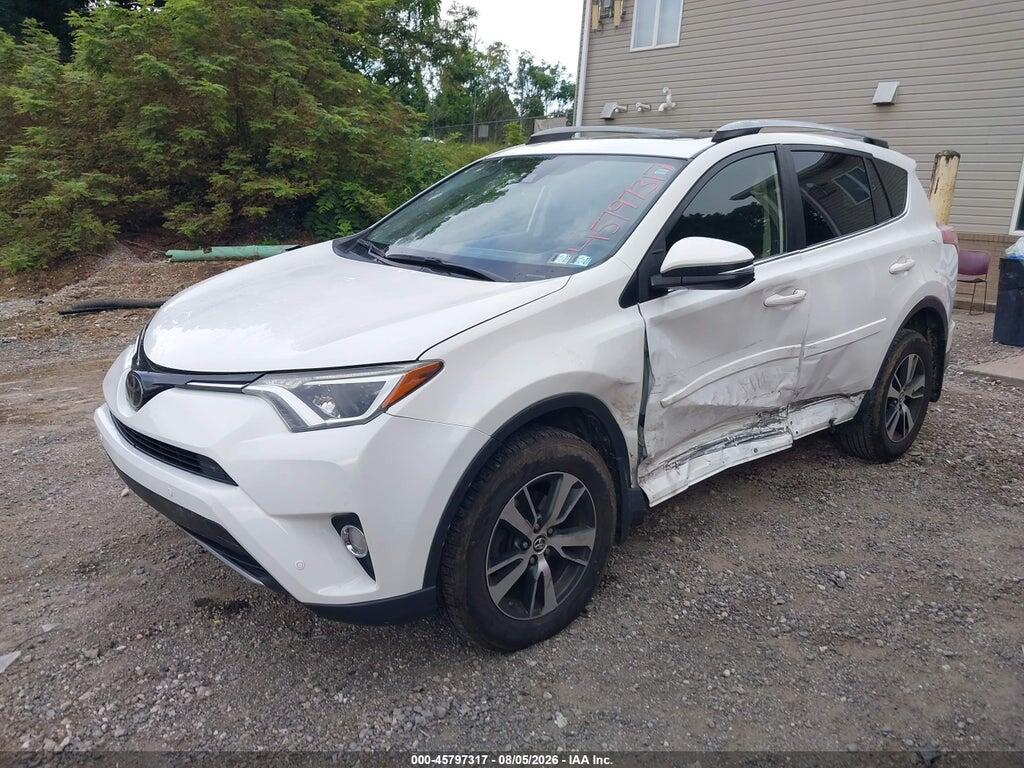 JTMRFREV7JD232555 2018 TOYOTA RAV4 photo no. 2