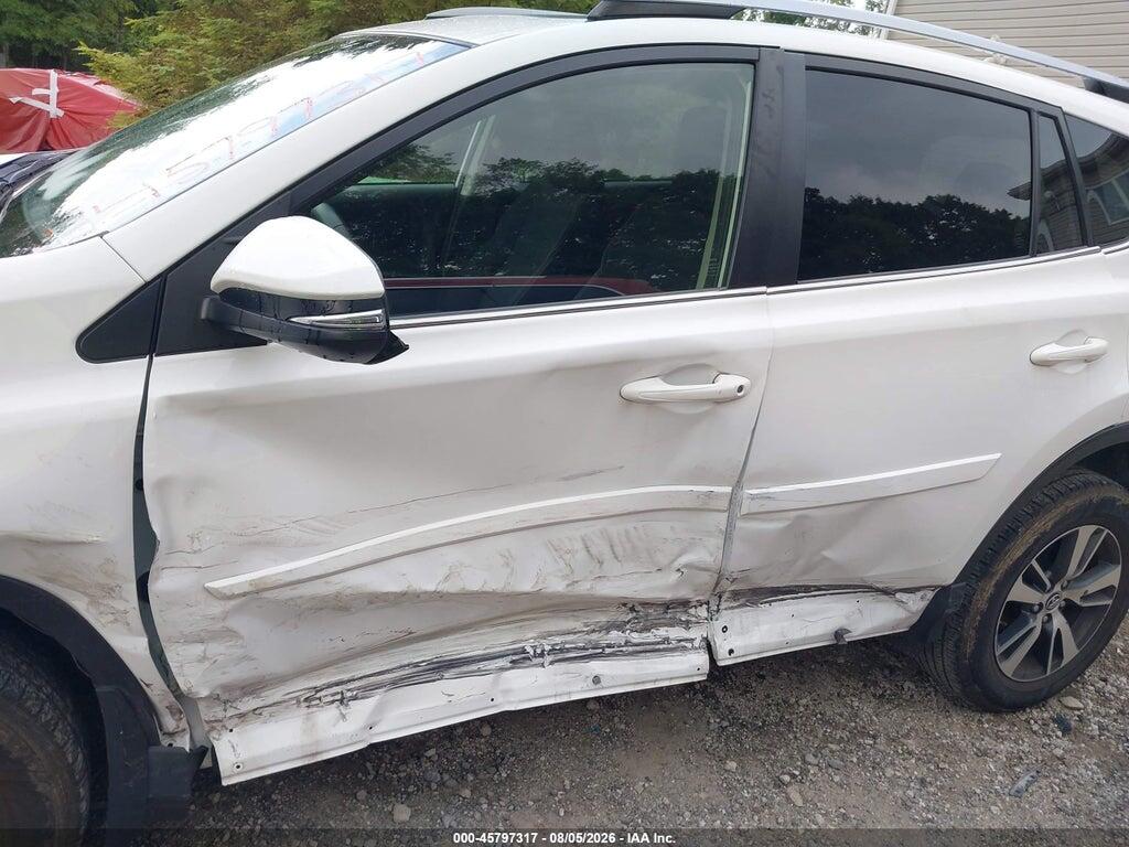 JTMRFREV7JD232555 2018 TOYOTA RAV4 photo no. 6