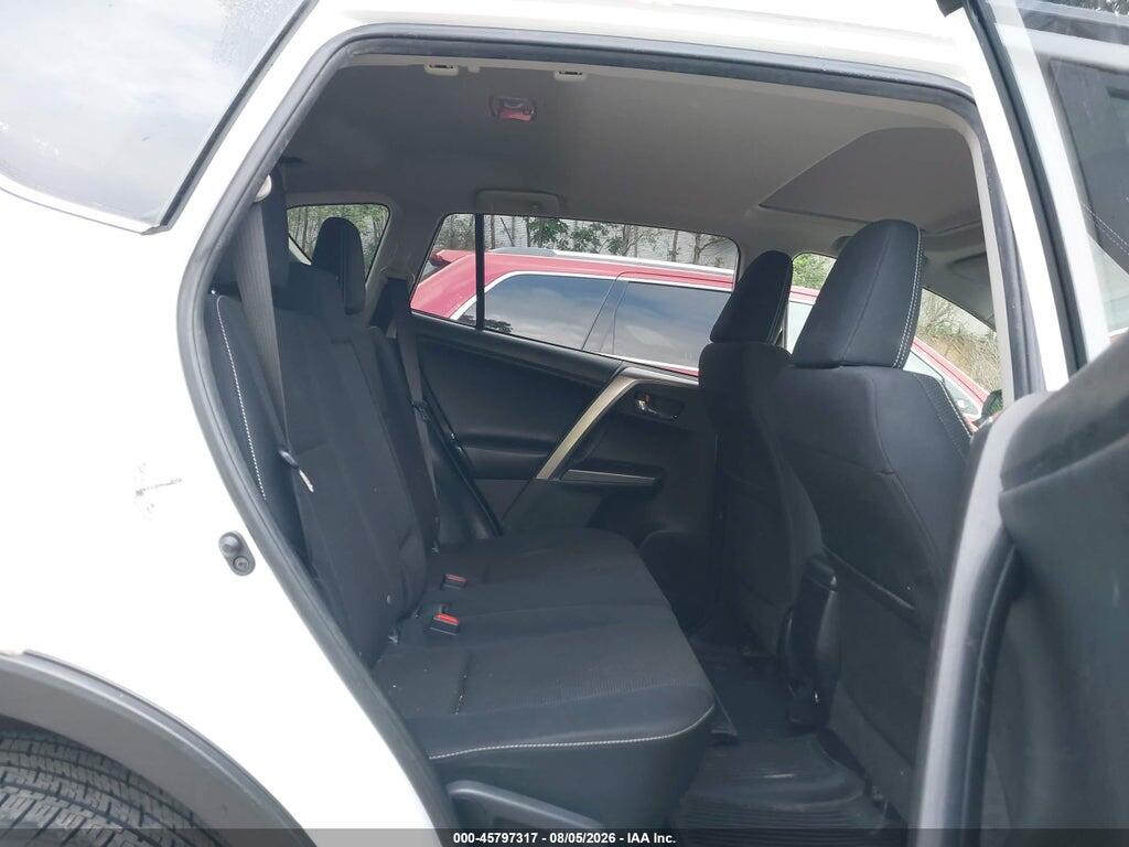 JTMRFREV7JD232555 2018 TOYOTA RAV4 photo no. 8