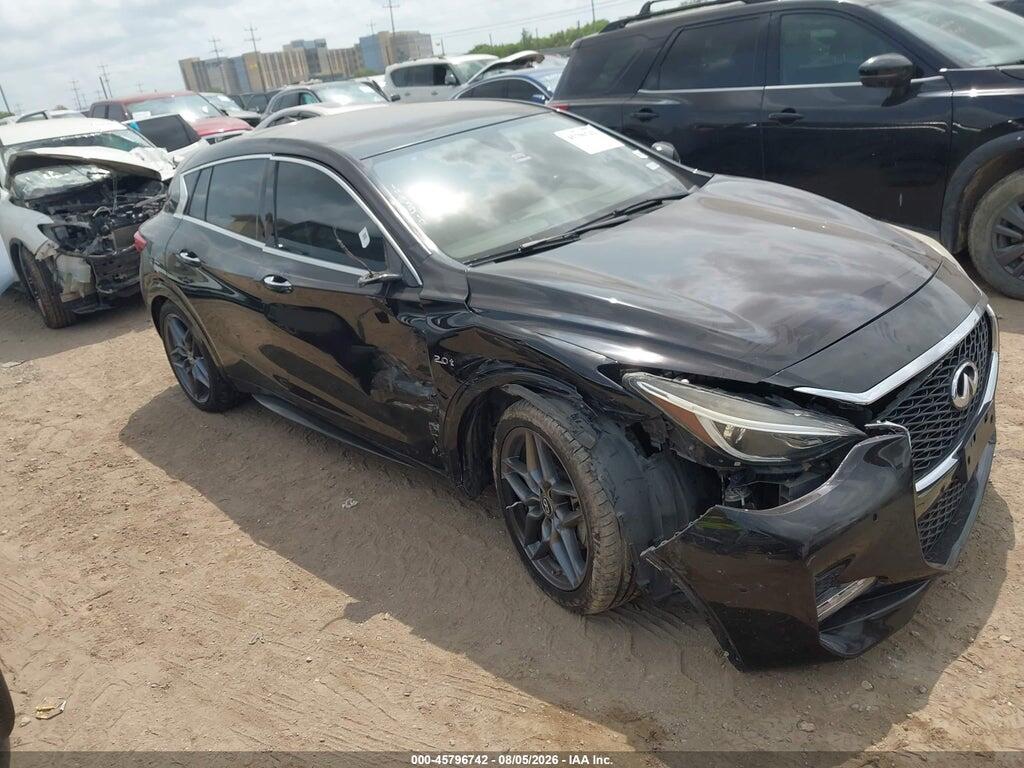 SJKCH5CP1JA044495 2018 INFINITI QX30 photo no. 1